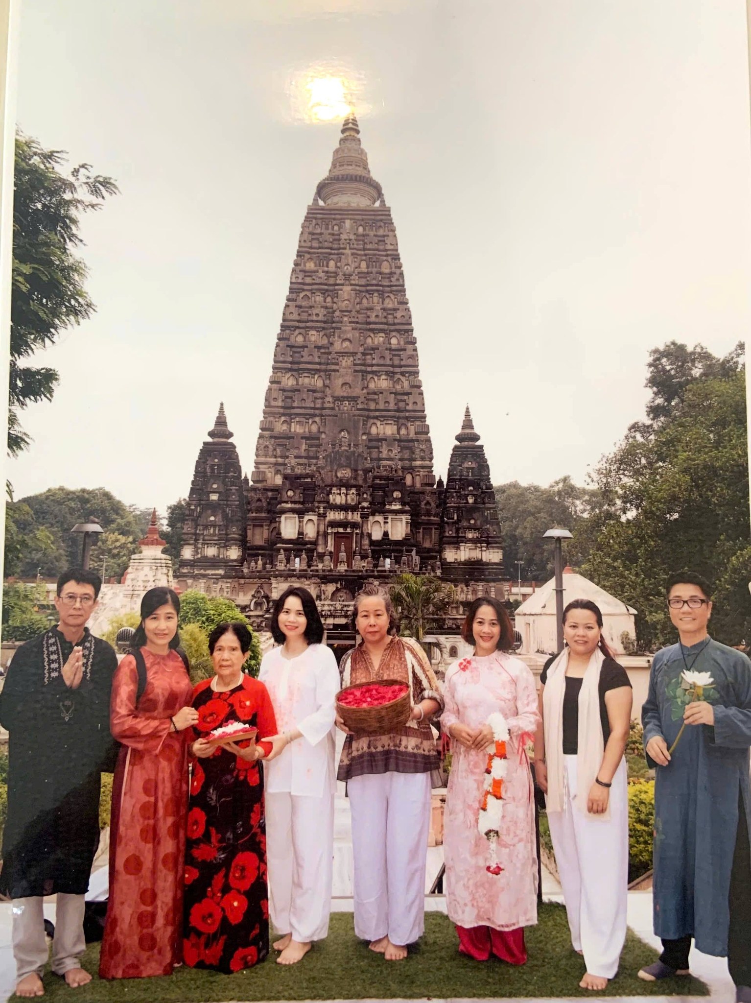 Tầm quan trọng của lời nguyện – Hành trình từ bi dưới Cội Bồ Đề